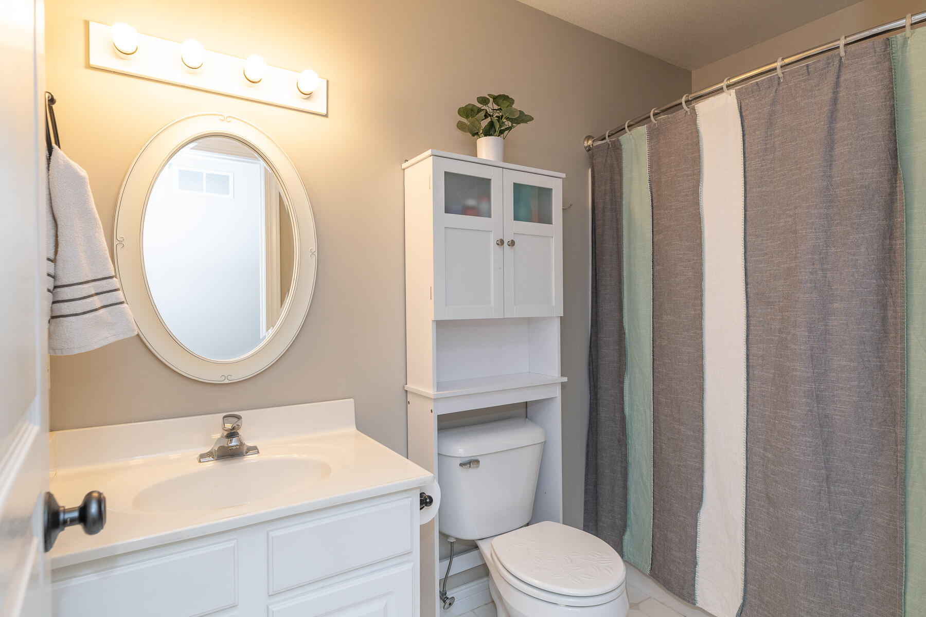 8679 Hathaway Road Kalamazoo, MI 49009 - Photo 28 of 49 8679 Hathaway-32