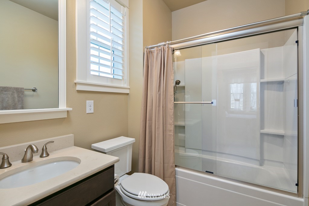 5500 Northeast 9th Street Renton, WA 98059 - Photo 11 of 25