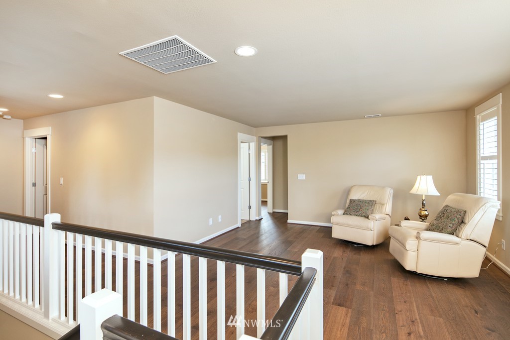 5500 Northeast 9th Street Renton, WA 98059 - Photo 12 of 25