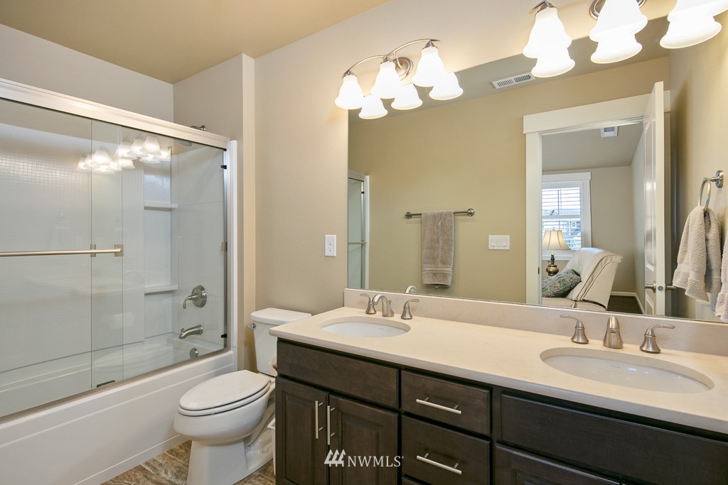 5500 Northeast 9th Street Renton, WA 98059 - Photo 17 of 25