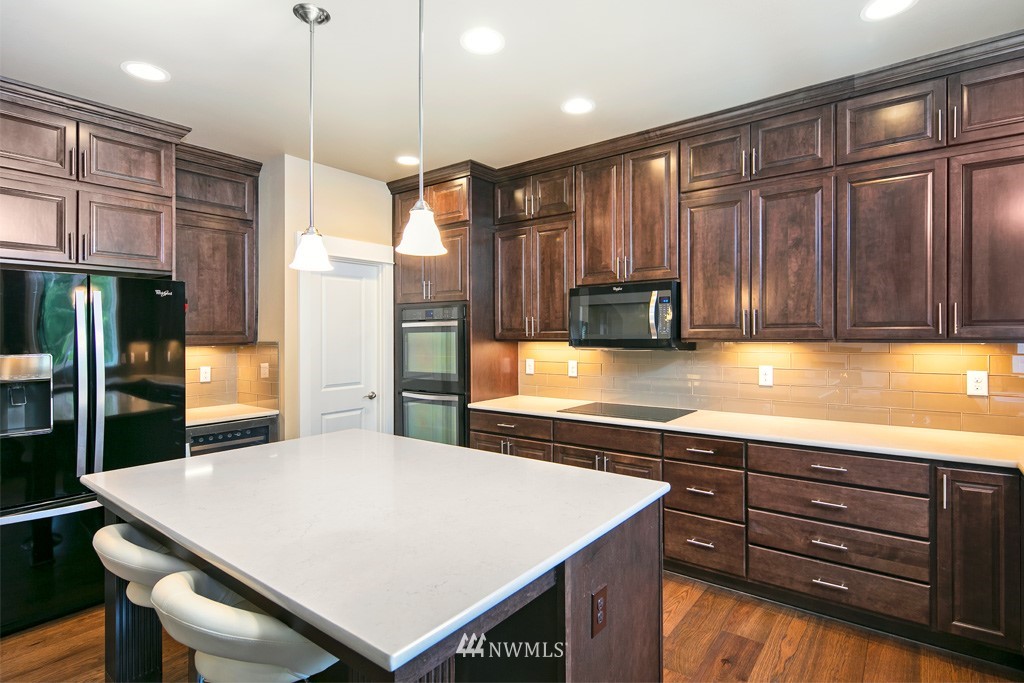 5500 Northeast 9th Street Renton, WA 98059 - Photo 5 of 25