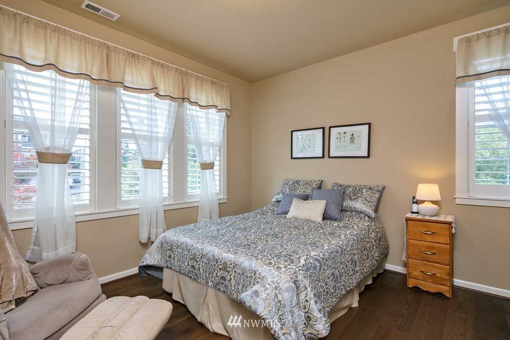 5500 Northeast 9th Street Renton, WA 98059 - Photo 10 of 25
