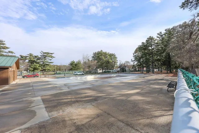 $2,000 | 128 Loudon Road, Unit 11F, Concord, NH 03301