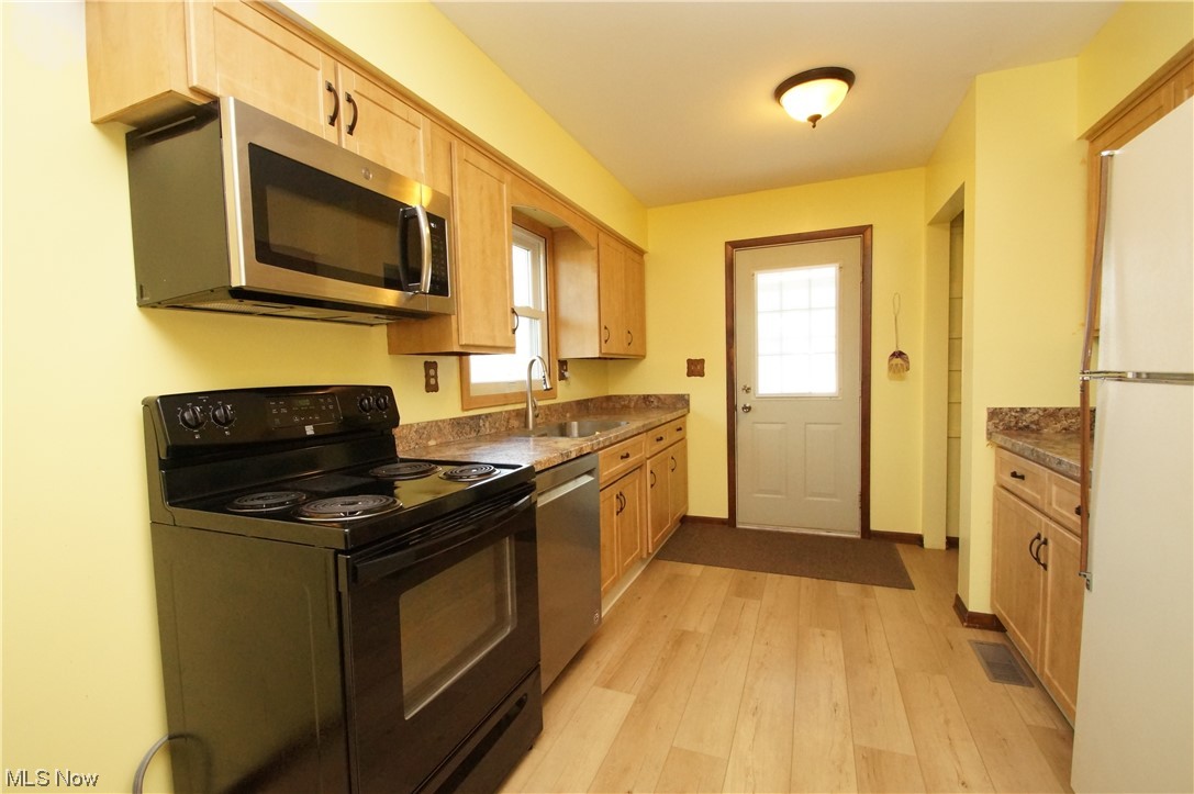 42644 Webster Road Lagrange, OH 44050 - Photo 7 of 18 Gallery Image 7