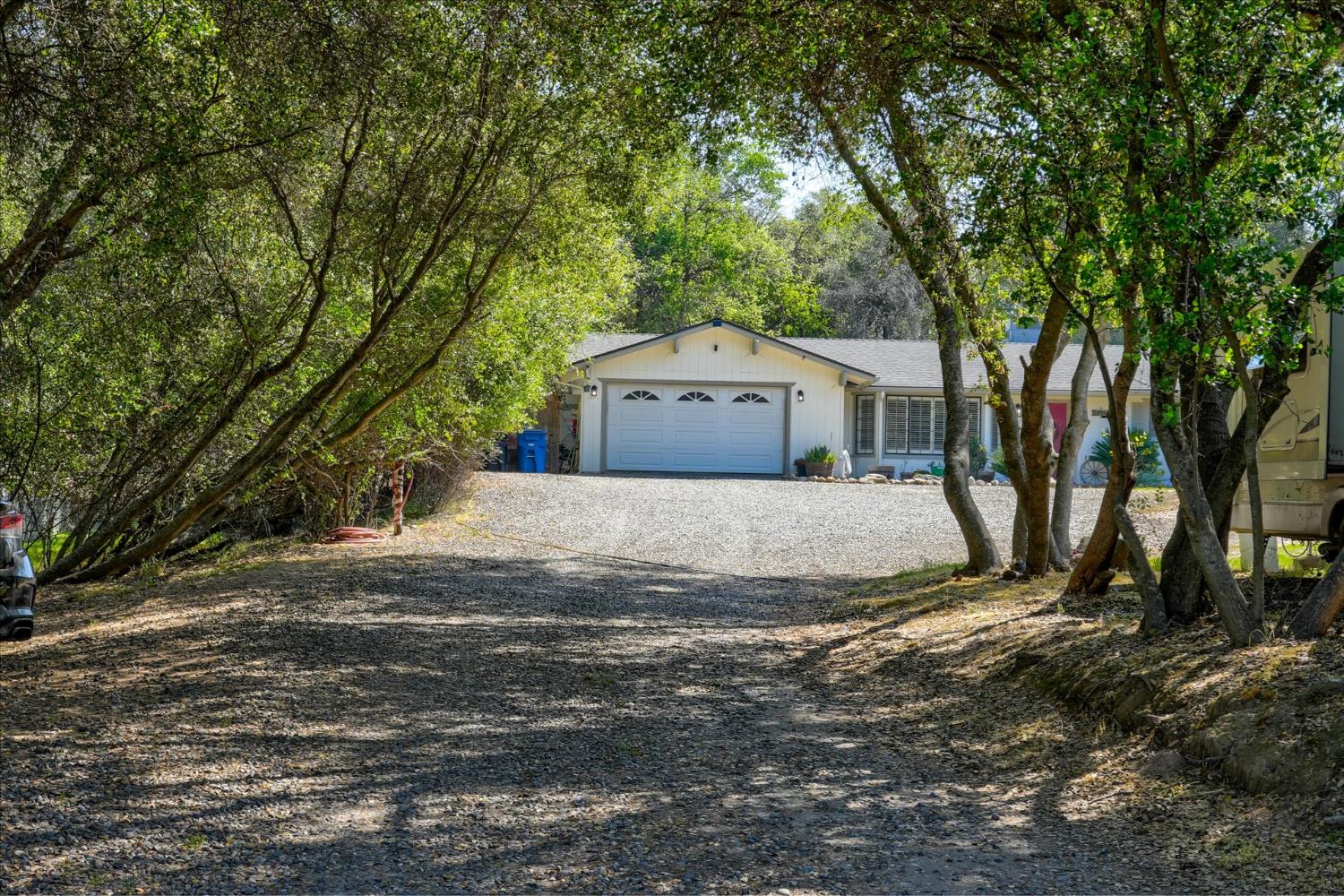 31447 Mohawk Road Coarsegold, CA 93614 - Photo 3 of 40 Gallery Image 3