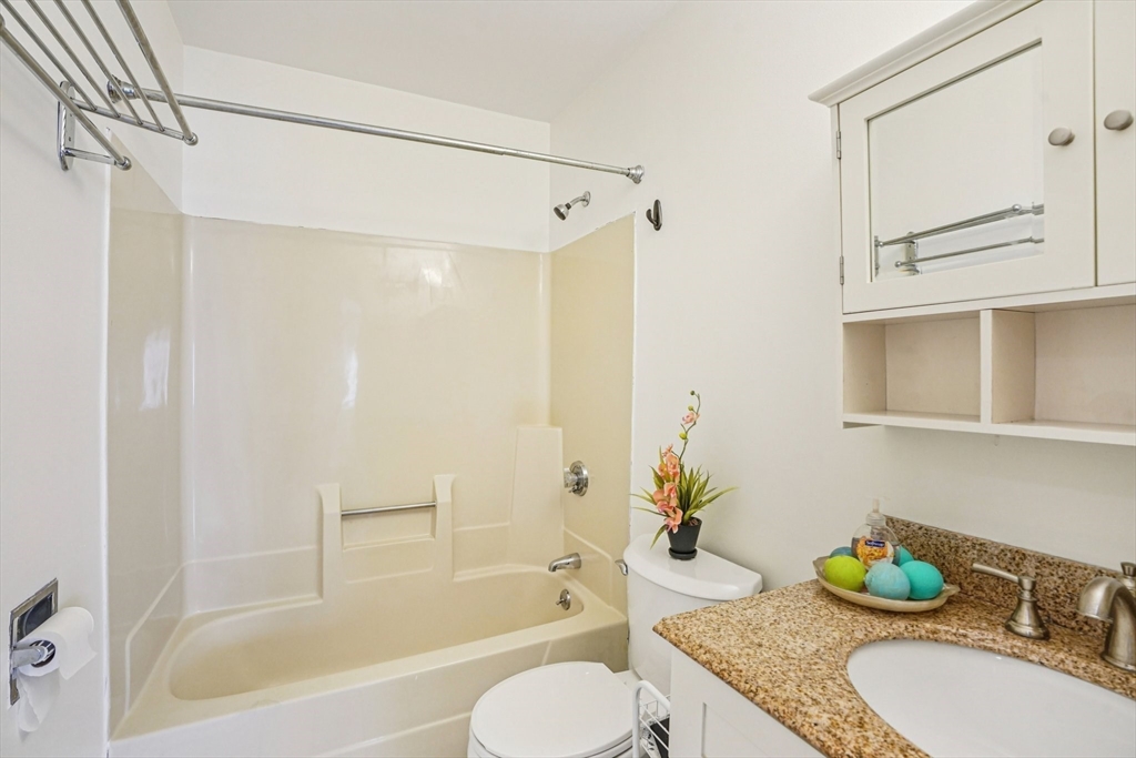 35 Des Moines Road, Unit 209 Quincy, MA 02169 - Photo 14 of 21