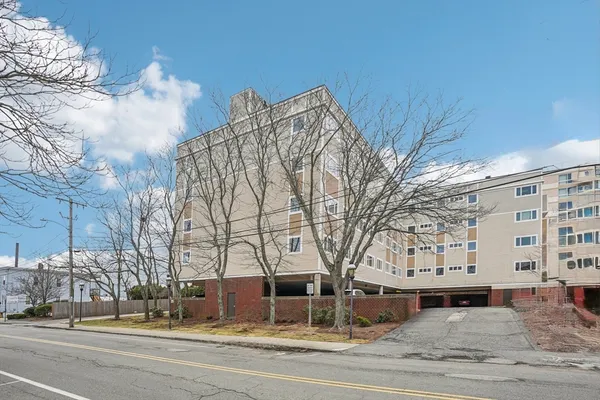 $399,900 | 35 Des Moines Road, Unit 209, Quincy, MA 02169