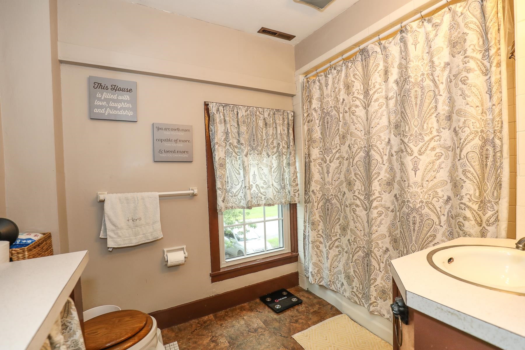 24 Lawrence Road Salem, NH 03079 - Photo 22 of 35