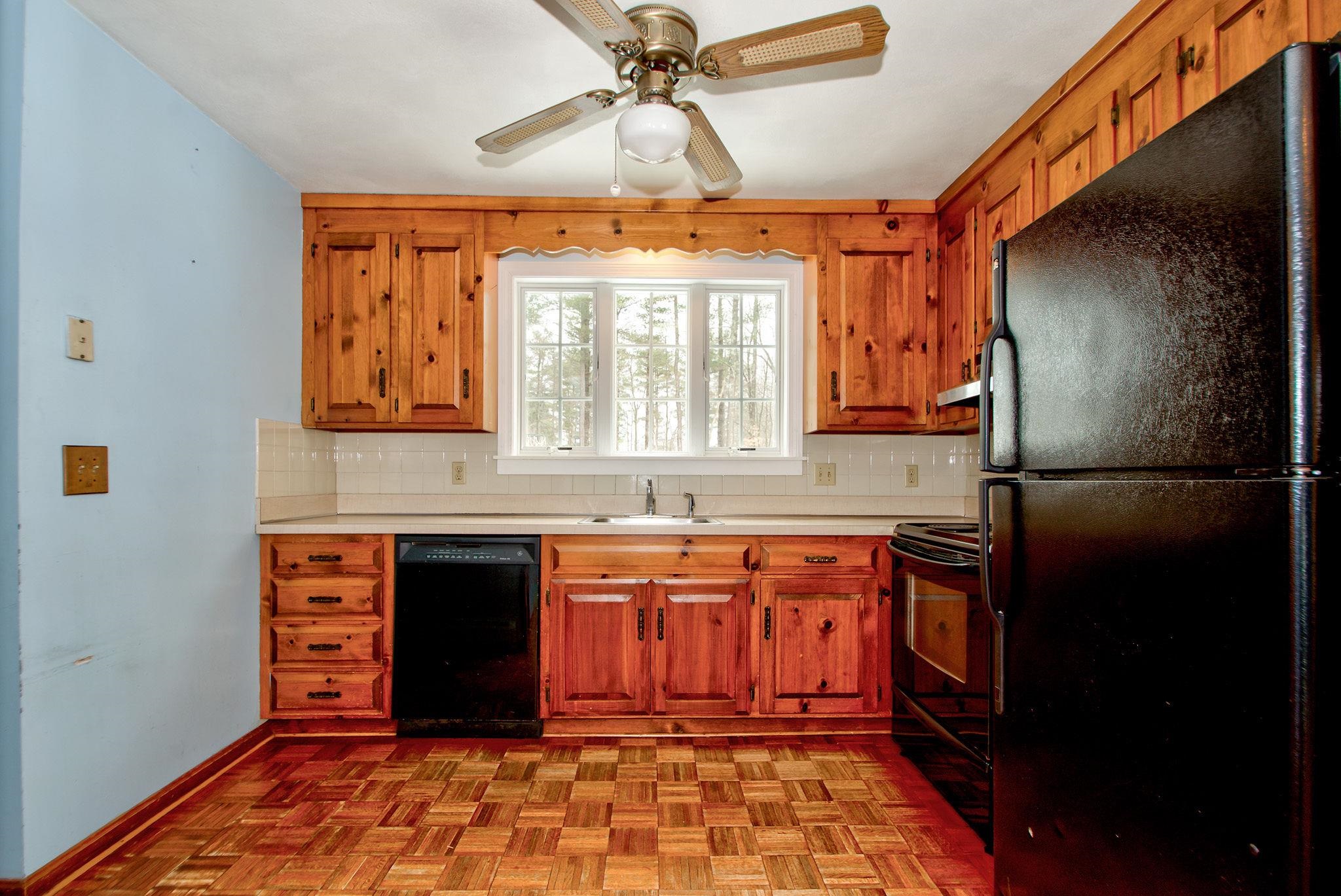 11 Rowell Road Sandown, NH 03873 - Photo 6 of 21