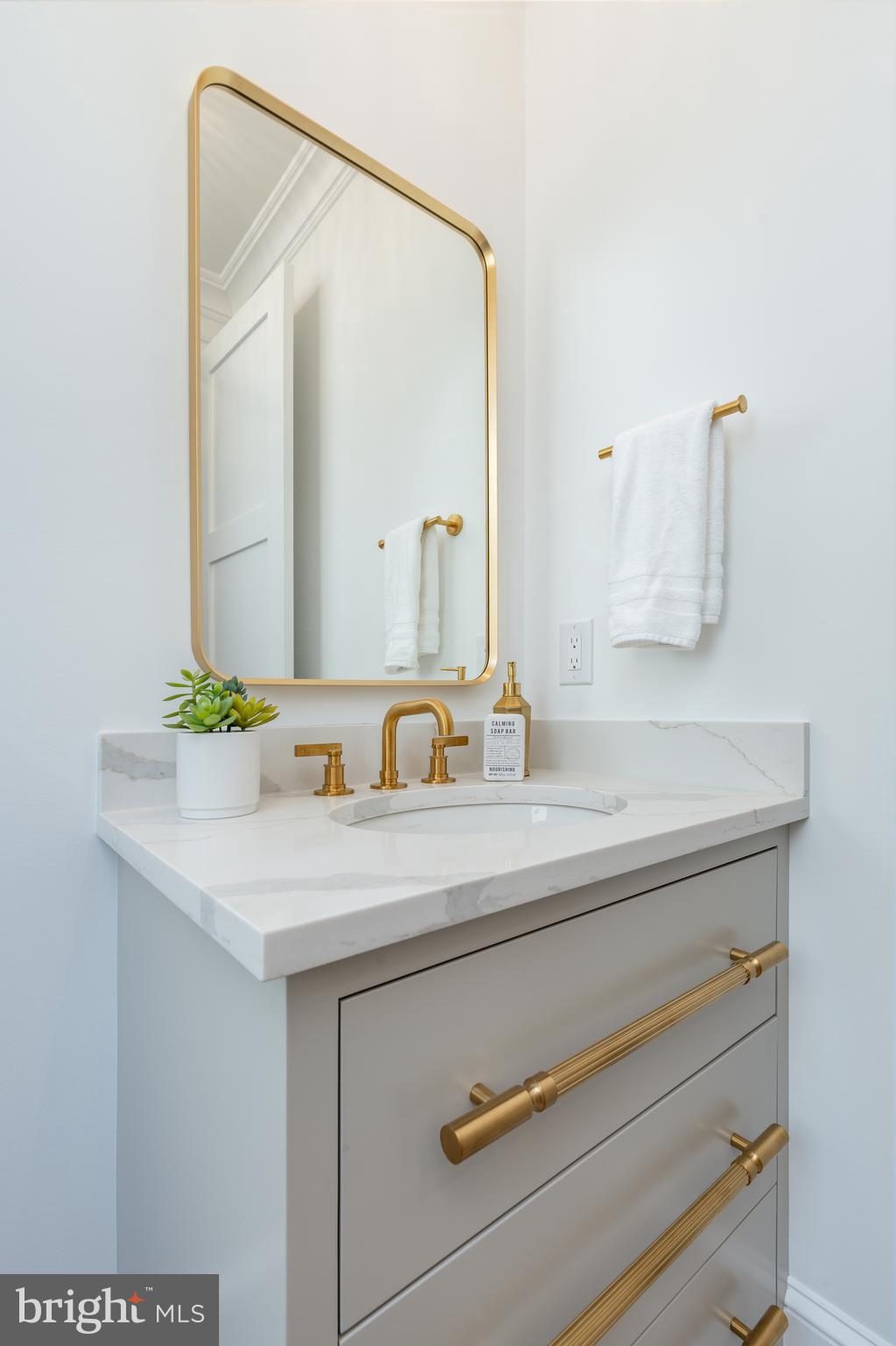 309 Overhill Road Wayne, PA 19087 - Photo 16 of 66 Powder Room off KItchen and Mudroom