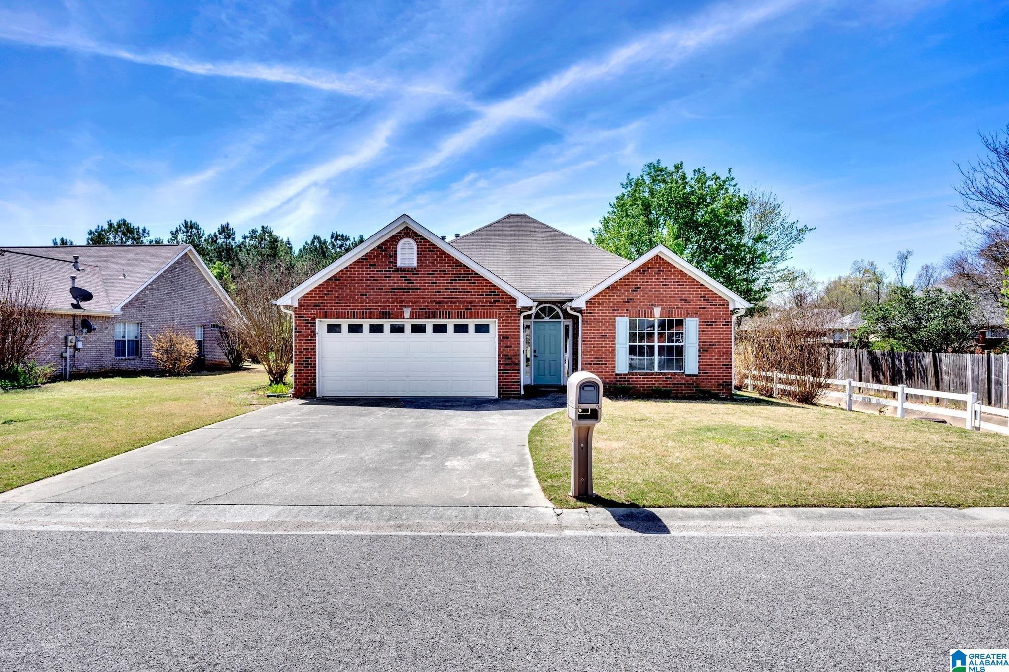 125 Hickory Point Drive Helena, AL 35080 - Photo 2 of 20