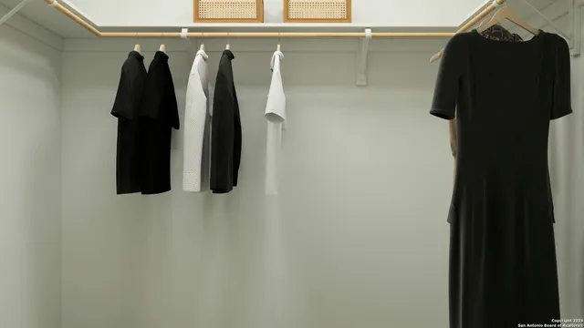 $245,999 | 305 Gadwall Avenue, Marion, TX 78124