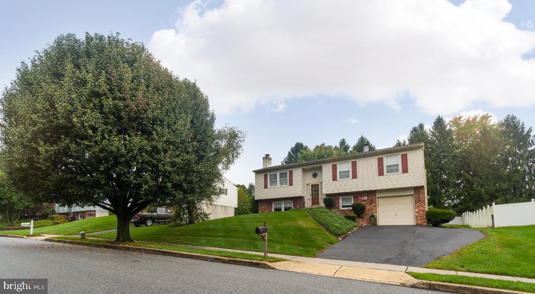 124 Woodstream Road Boothwyn, PA 19061 - Photo 1 of 29 Gallery Image 1