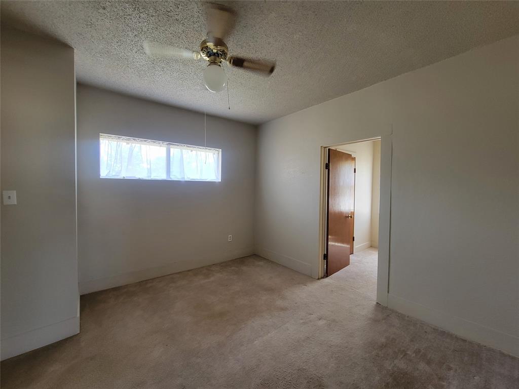 215 Cedar Court Graham, TX 76450 - Photo 17 of 39