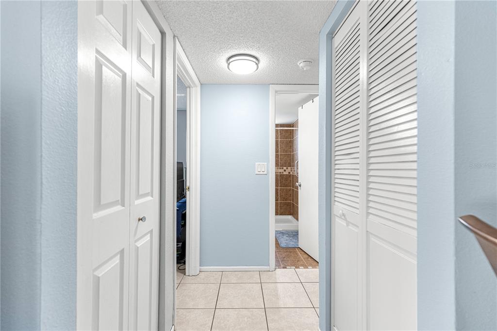 588 Fairways Lane, Unit E201 Ocala, FL 34472 - Photo 19 of 33 a view of a bathroom