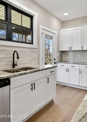 $457,000 | 6 Riverchase Drive, Crossville, TN 38555