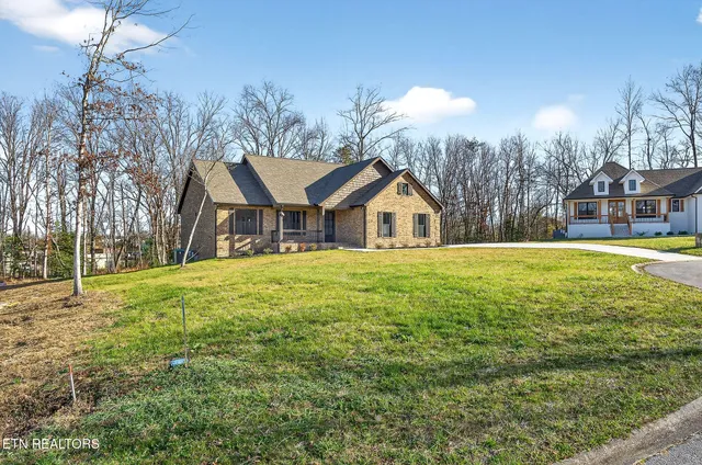 $457,000 | 6 Riverchase Drive, Crossville, TN 38555