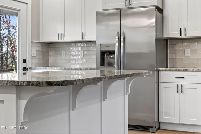 $457,000 | 6 Riverchase Drive, Crossville, TN 38555