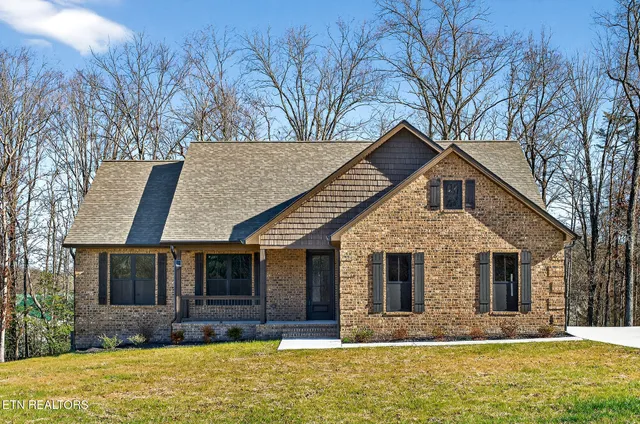 $457,000 | 6 Riverchase Drive, Crossville, TN 38555