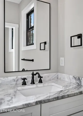 $457,000 | 6 Riverchase Drive, Crossville, TN 38555