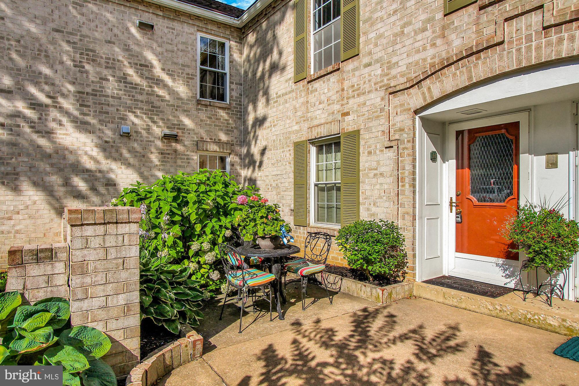 1000 Country Club Road, Unit A8 York, PA 17403 - Photo 2 of 25 Gallery Image 2