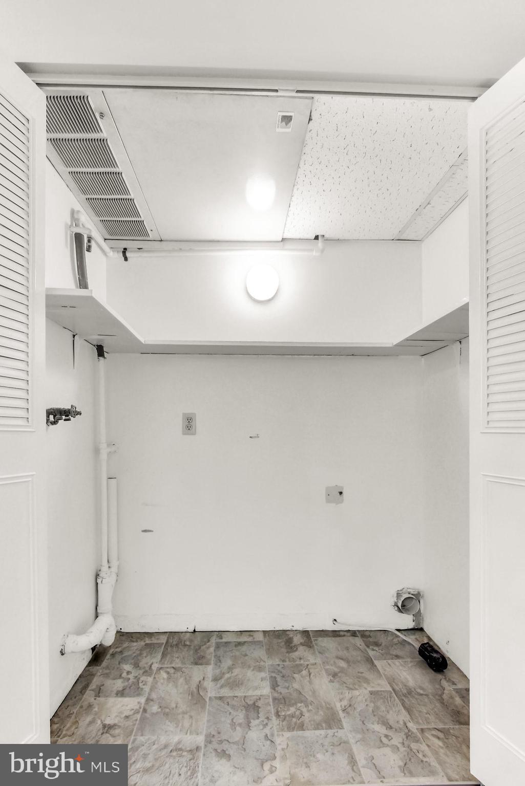 1000 Country Club Road, Unit A8 York, PA 17403 - Photo 13 of 25 Gallery Image 13