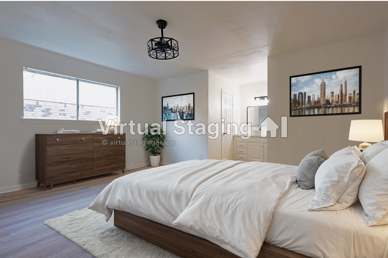 11611 Sagedowne Lane Houston, TX 77089 - Photo 15 of 31 a bed room with a bed and a closet