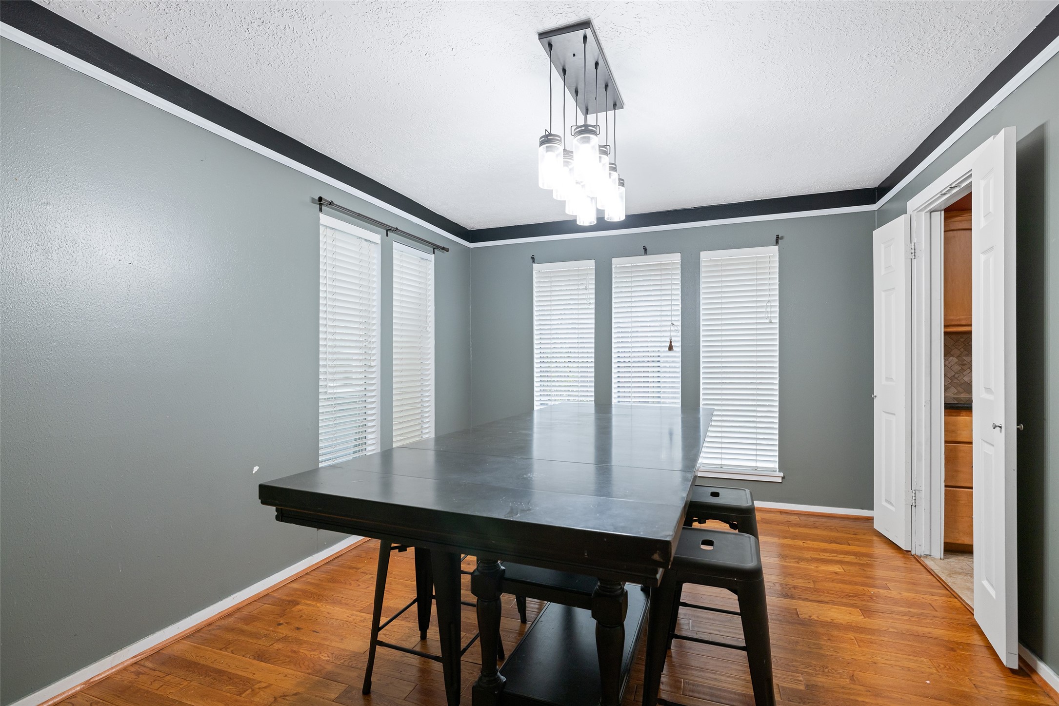 6702 Seinfeld Court Houston, TX 77069 - Photo 8 of 38 a view of a dining room with furniture