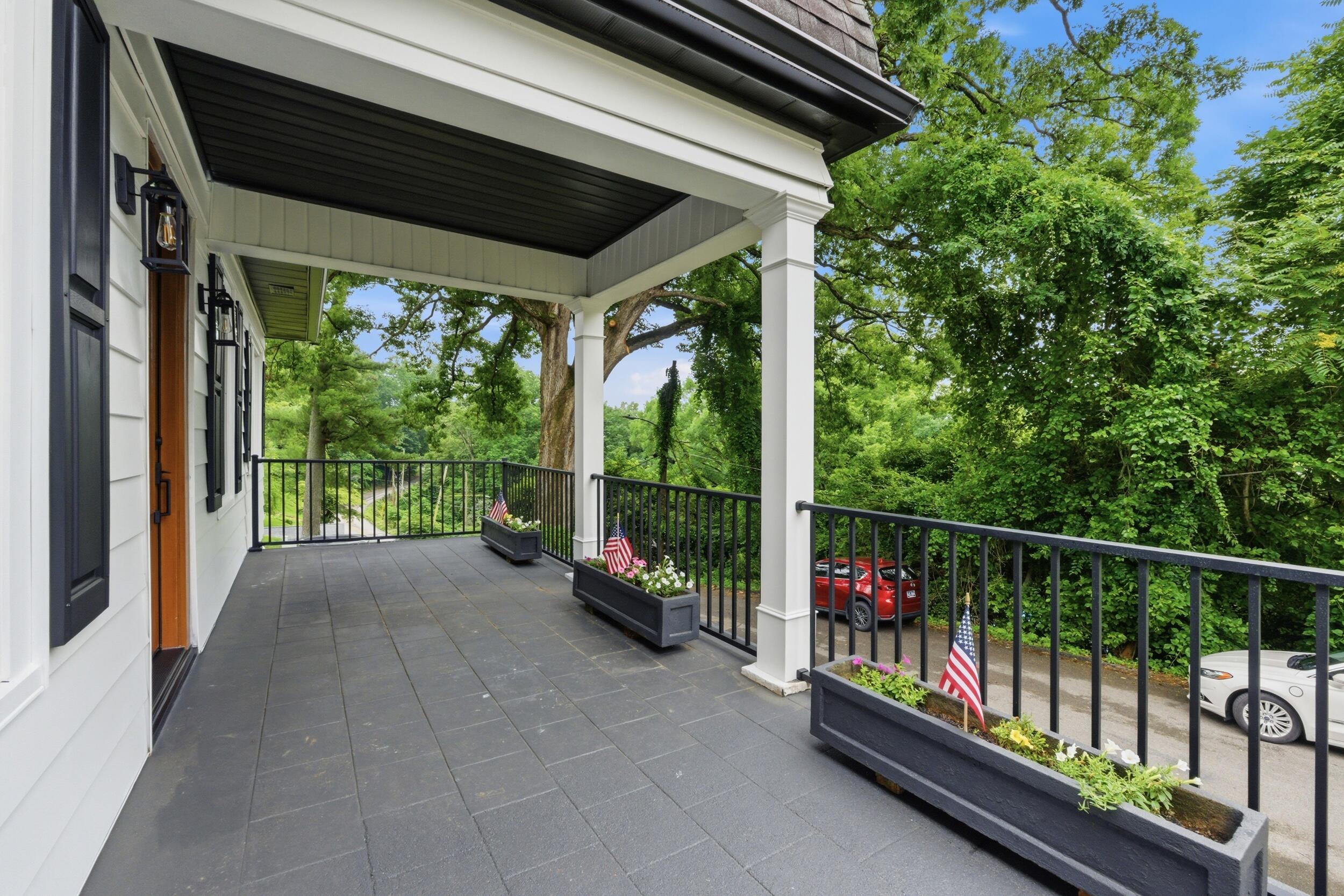 2100 Ridgewood Terrace Chattanooga, TN 37404 - Photo 3 of 51 dsc01647