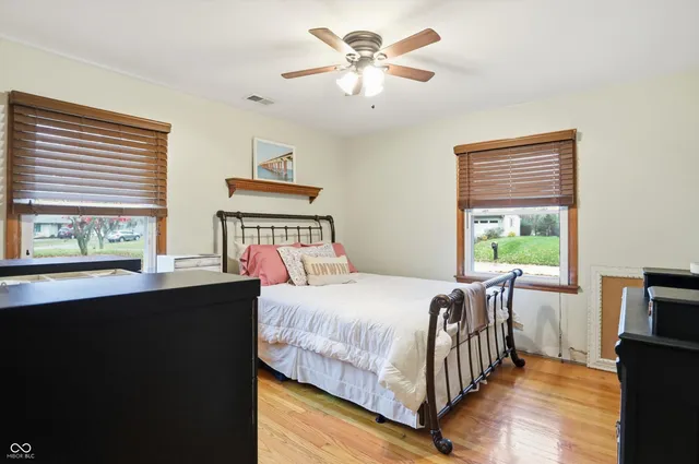 $332,900 | 1110 Hillview Drive, Franklin, IN 46131