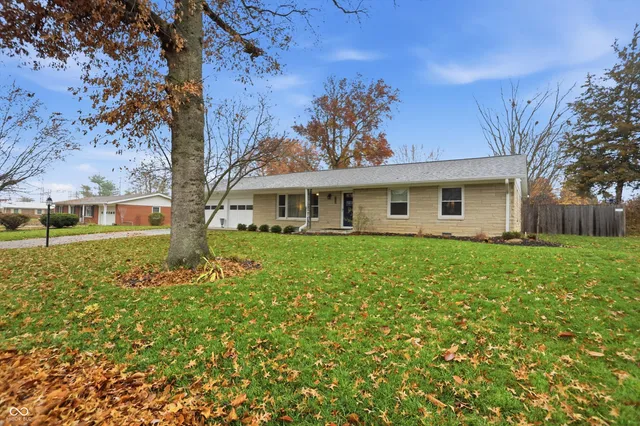 $332,900 | 1110 Hillview Drive, Franklin, IN 46131