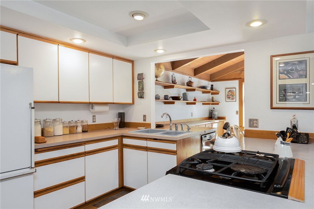 14421 Southeast 183rd Street Renton, WA 98058 - Photo 14 of 40 Gallery Image 14