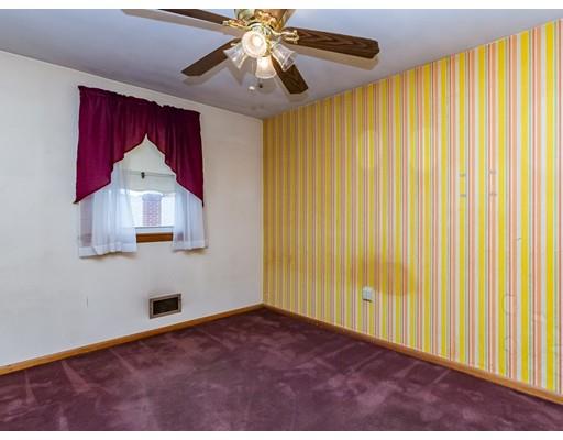 118 Hillcrest Road Waltham, MA 02451 - Photo 12 of 28