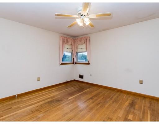 118 Hillcrest Road Waltham, MA 02451 - Photo 14 of 28