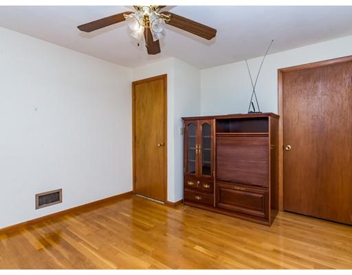 118 Hillcrest Road Waltham, MA 02451 - Photo 17 of 28
