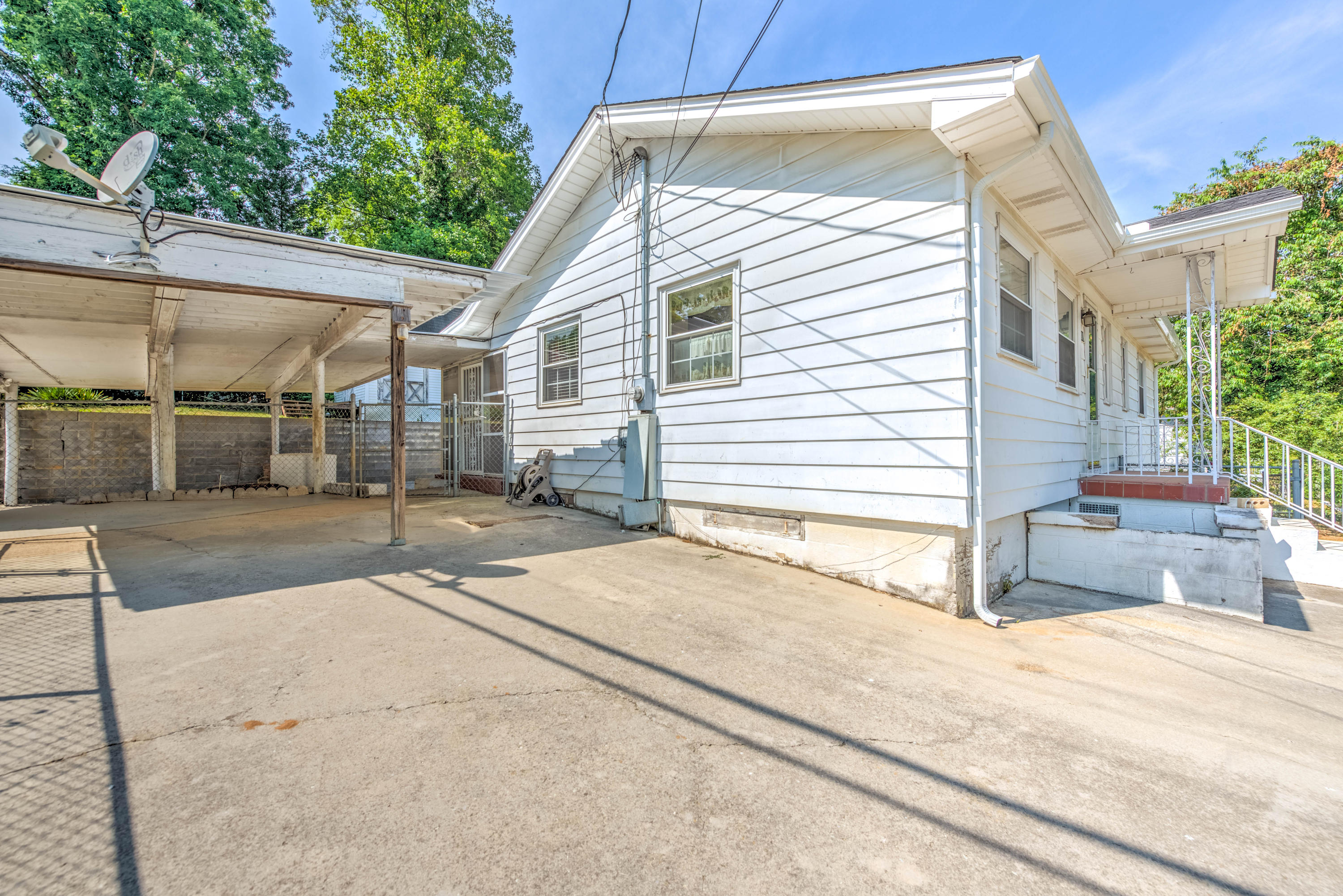 301 East Farragut Road Oak Ridge, TN 37830 - Photo 22 of 28 22