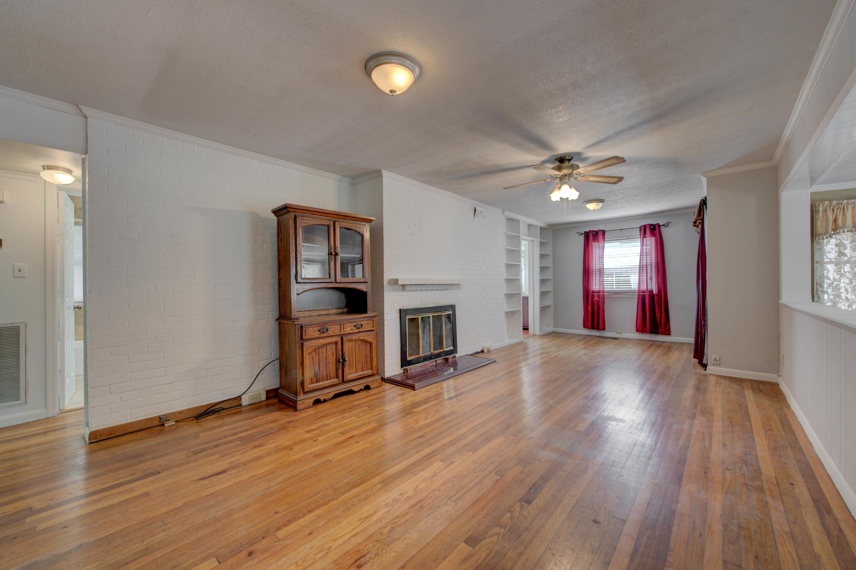 301 East Farragut Road Oak Ridge, TN 37830 - Photo 8 of 28 8