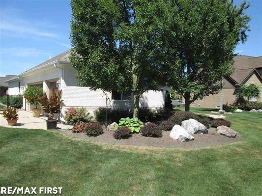 49289 Monte Road Chesterfield, MI 48047 - Photo 2 of 28