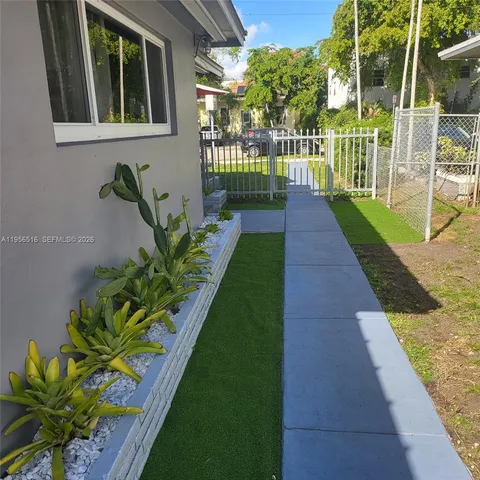 $1,300 | 1934 Madison Street, Unit 4, Hollywood, FL 33020