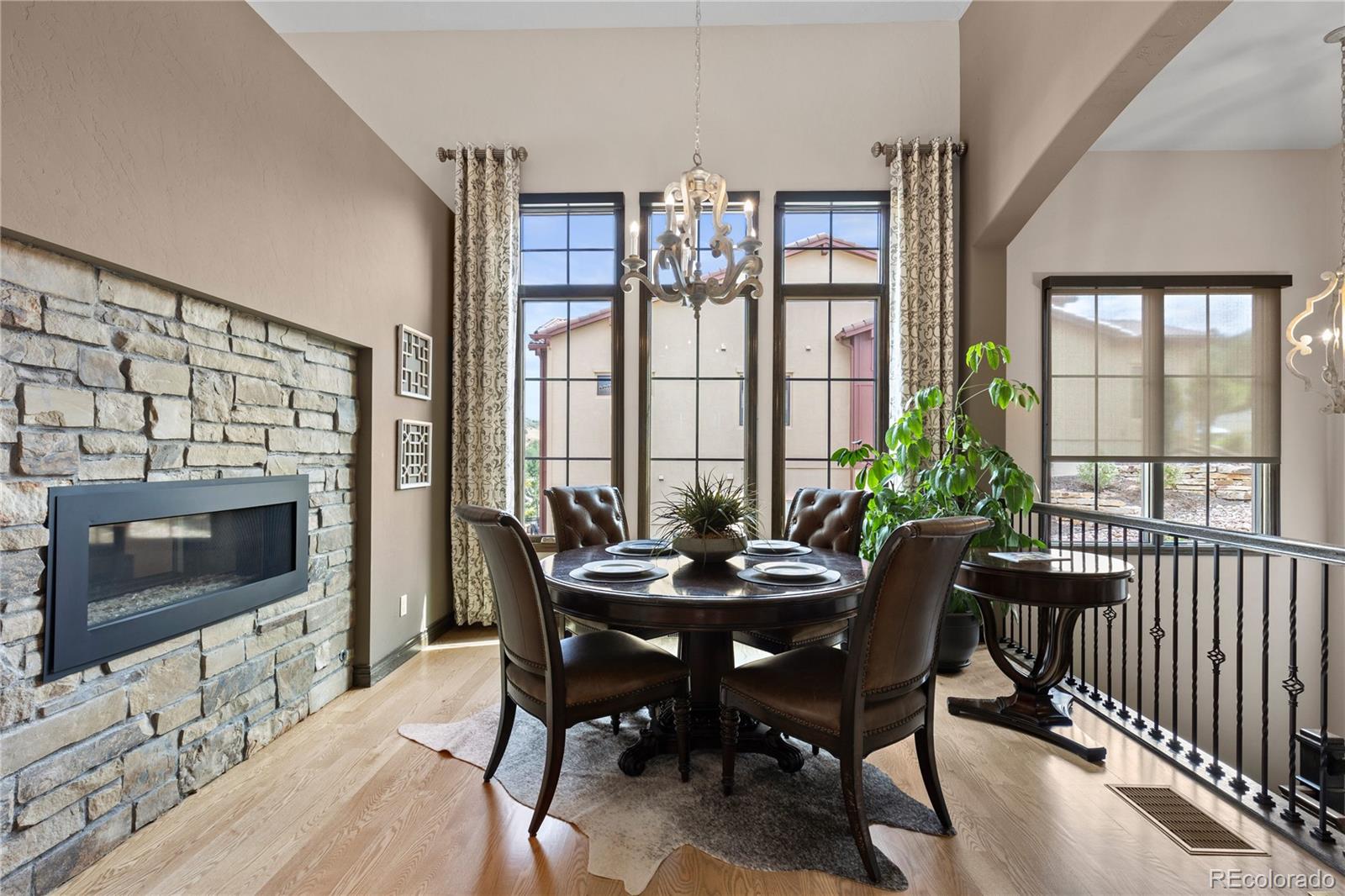 8122 Raphael Lane Littleton, CO 80125 - Photo 8 of 35