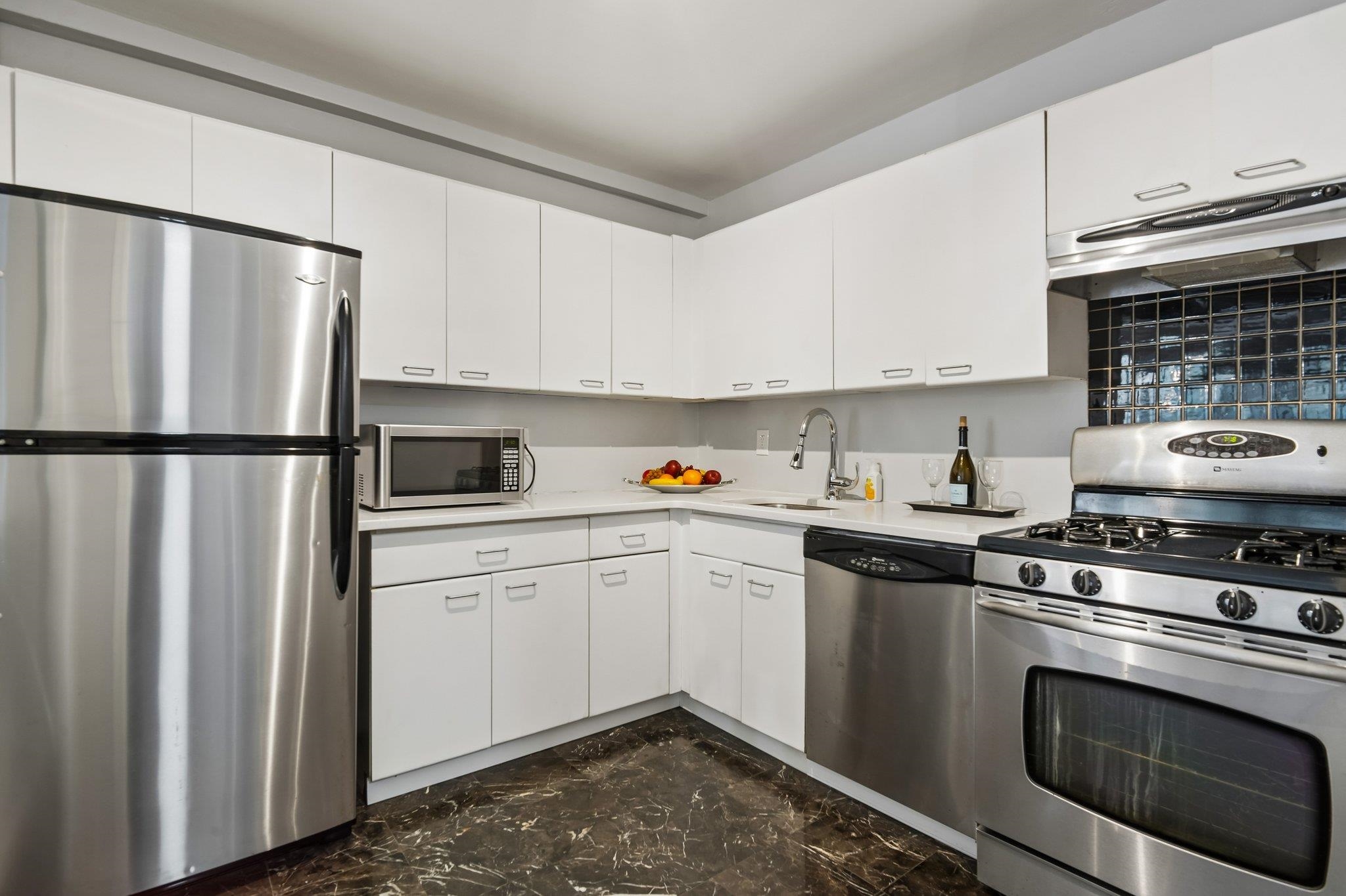1375 River Road, Unit 1A Edgewater, NJ 07020 - Photo 8 of 17