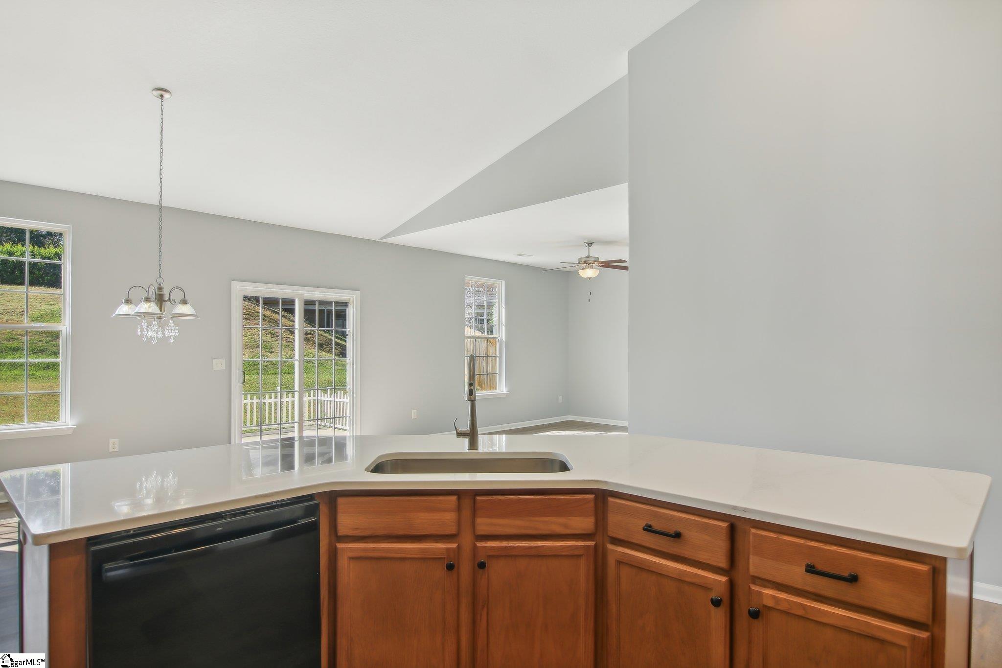 120 Bascom Court Greer, SC 29650 - Photo 19 of 36 Gallery Image 19