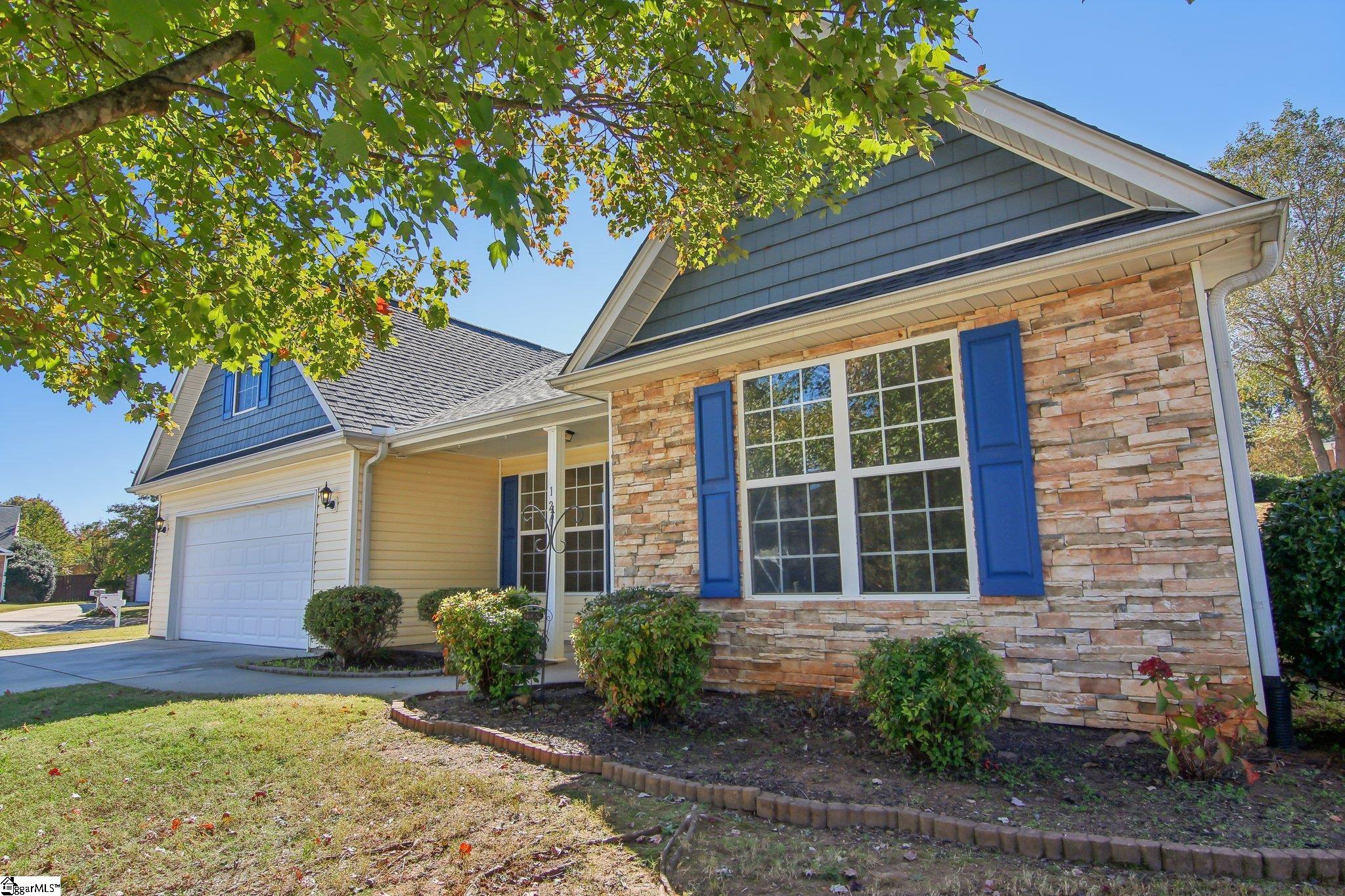 120 Bascom Court Greer, SC 29650 - Photo 2 of 36 Gallery Image 2