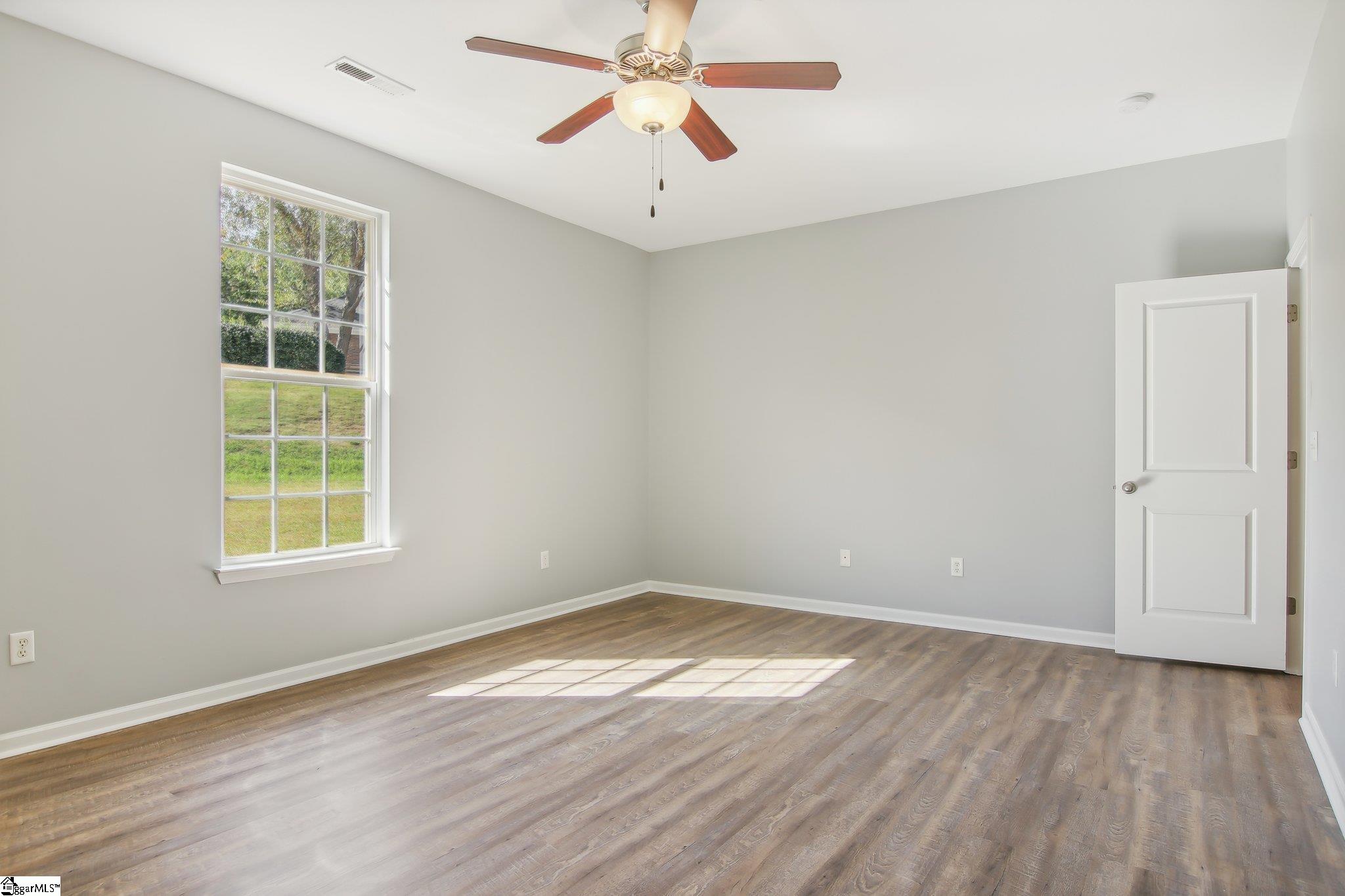 120 Bascom Court Greer, SC 29650 - Photo 27 of 36 Gallery Image 27