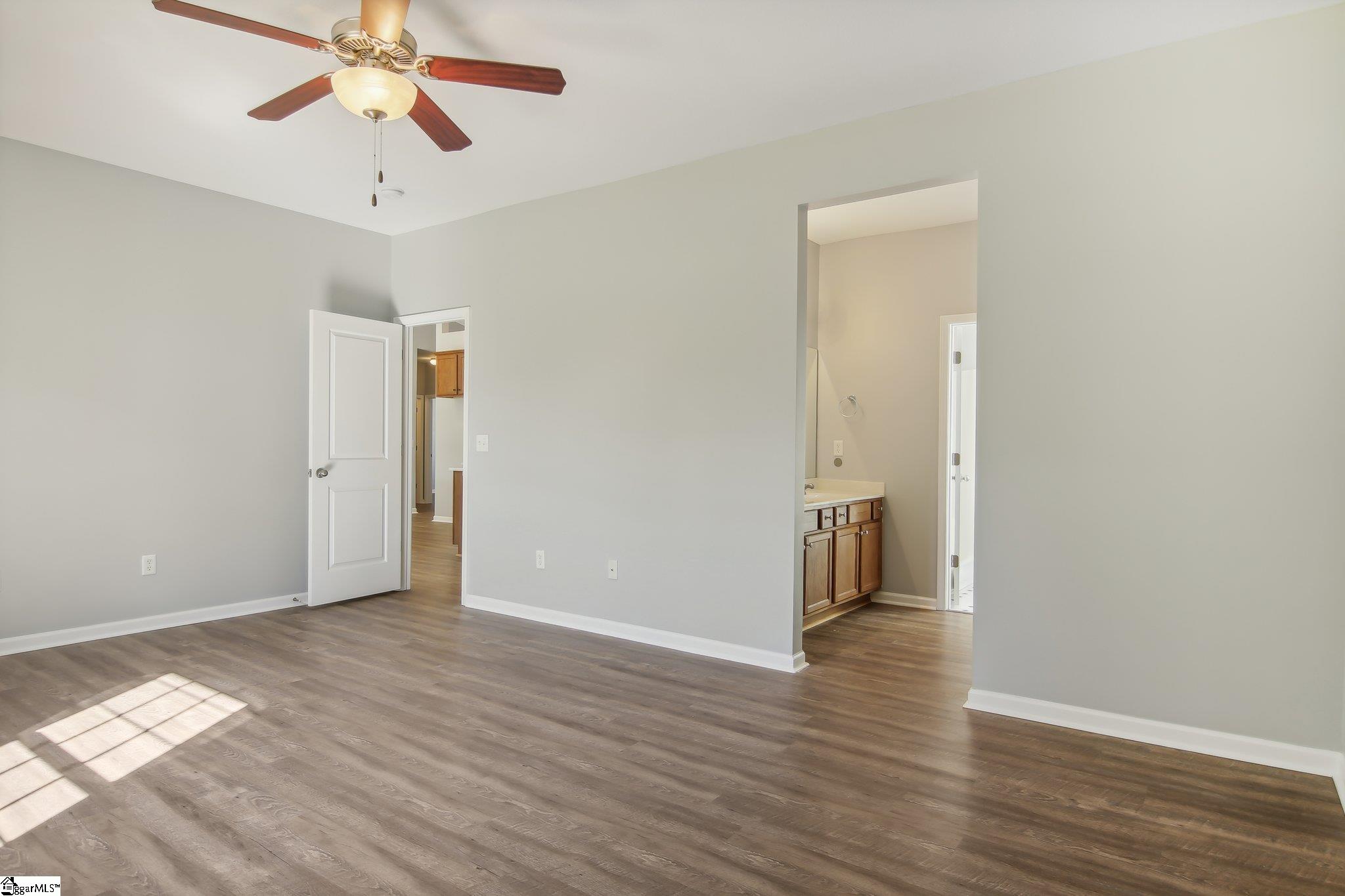 120 Bascom Court Greer, SC 29650 - Photo 28 of 36 Gallery Image 28