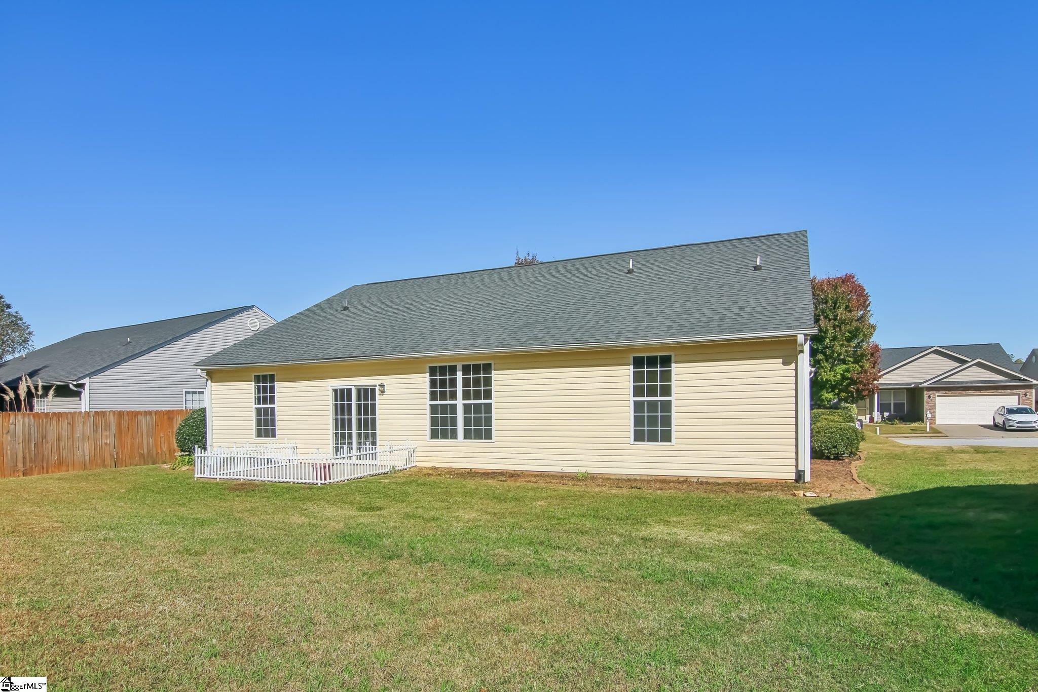 120 Bascom Court Greer, SC 29650 - Photo 34 of 36 Gallery Image 34