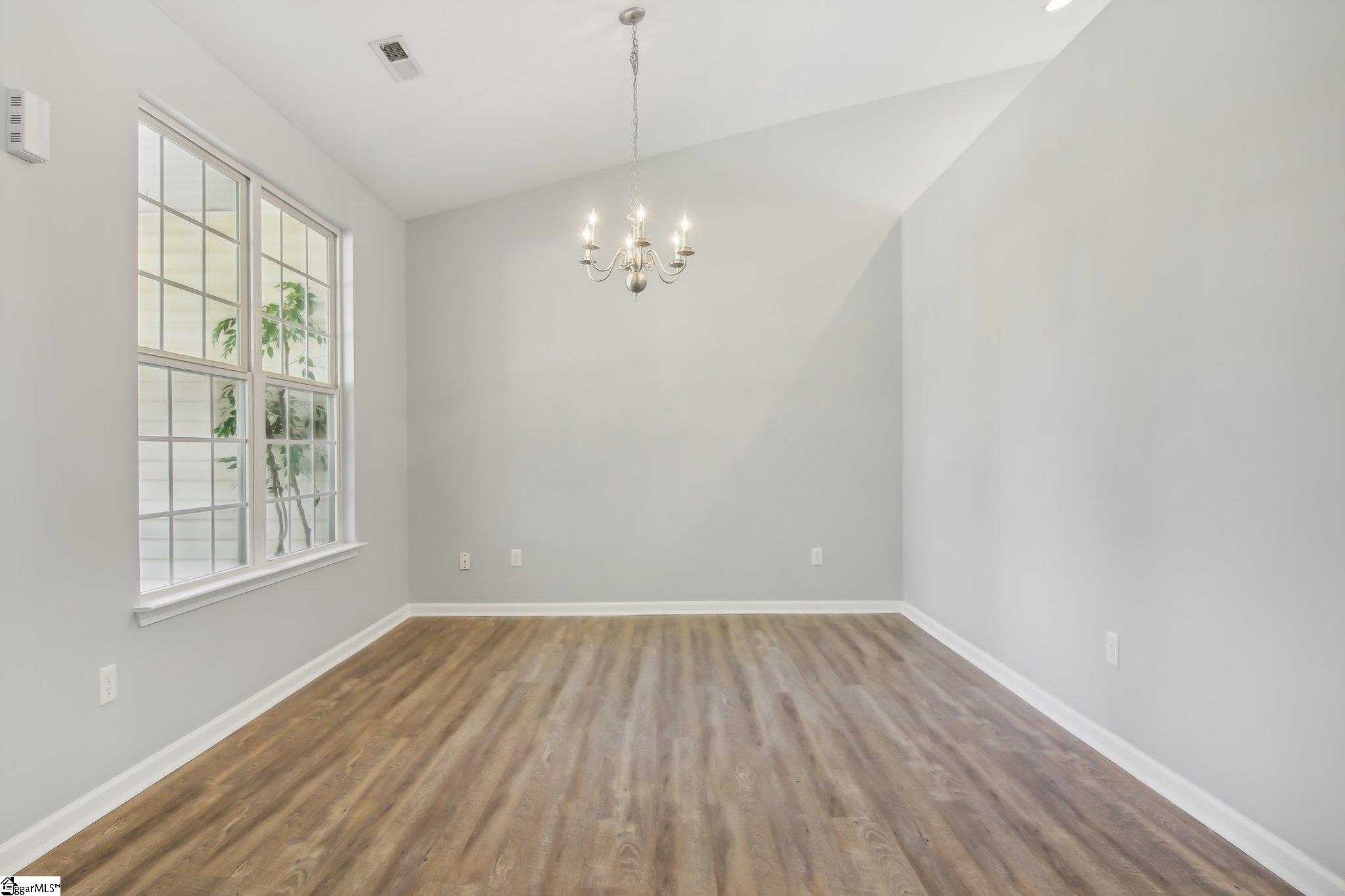 120 Bascom Court Greer, SC 29650 - Photo 4 of 36 Gallery Image 4