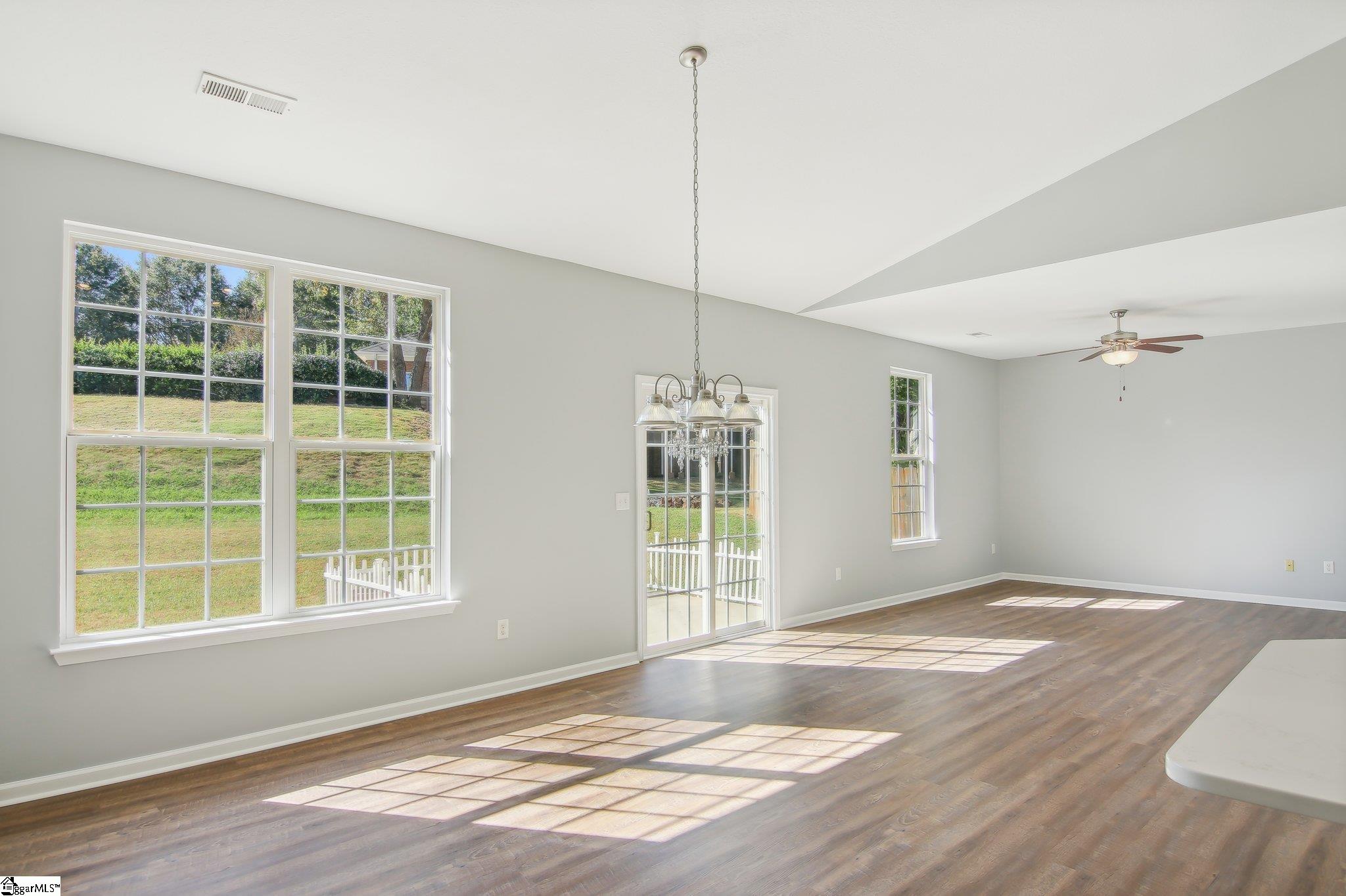 120 Bascom Court Greer, SC 29650 - Photo 6 of 36 Gallery Image 6