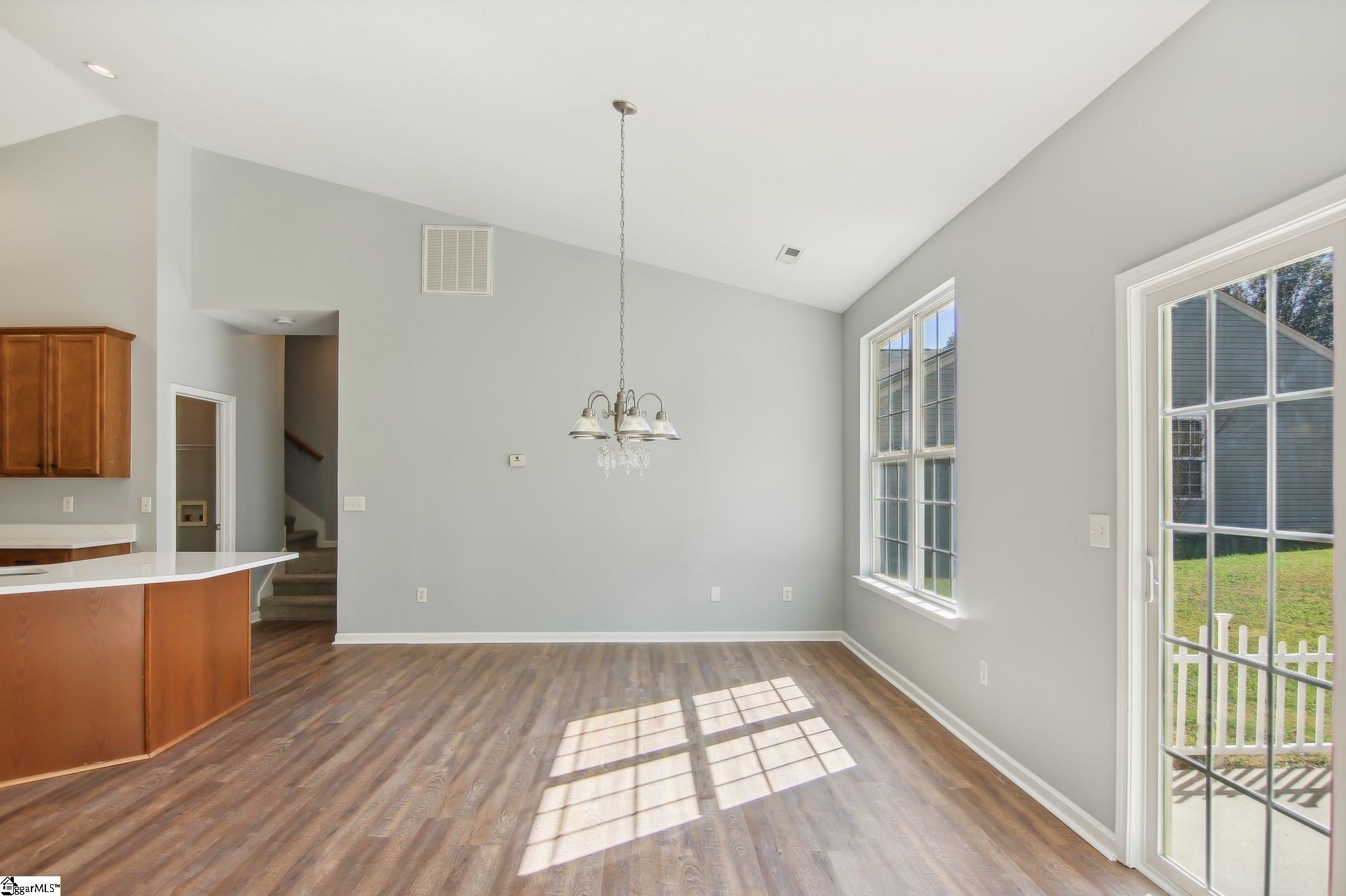 120 Bascom Court Greer, SC 29650 - Photo 7 of 36 Gallery Image 7