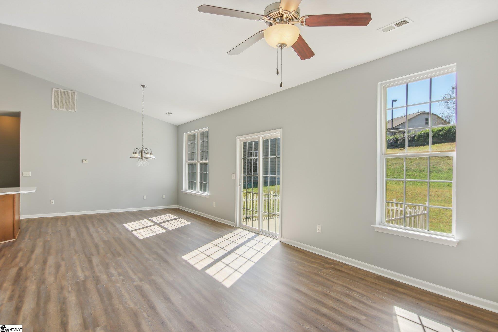 120 Bascom Court Greer, SC 29650 - Photo 9 of 36 Gallery Image 9